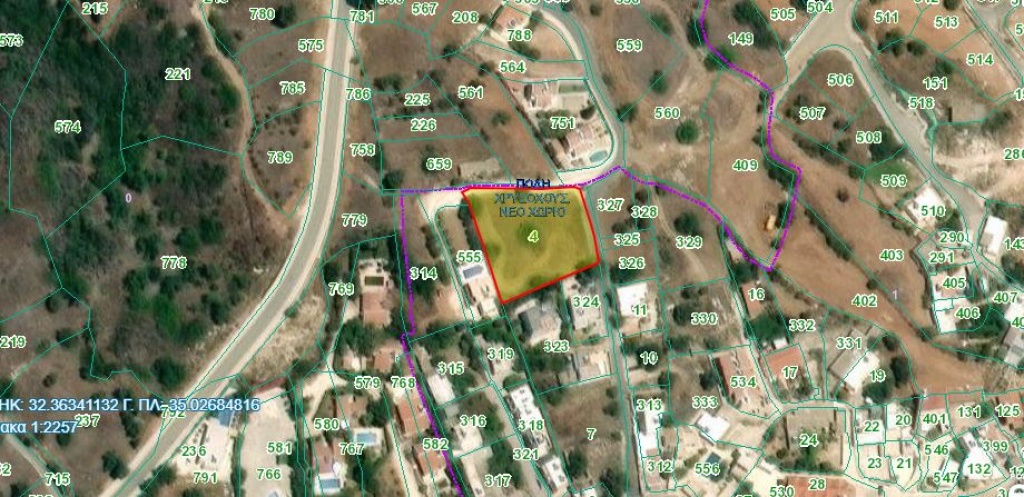 RESIDENTIAL LAND FOR SALE IN THE CENTER OF  NEO CHORIO FOR SALE